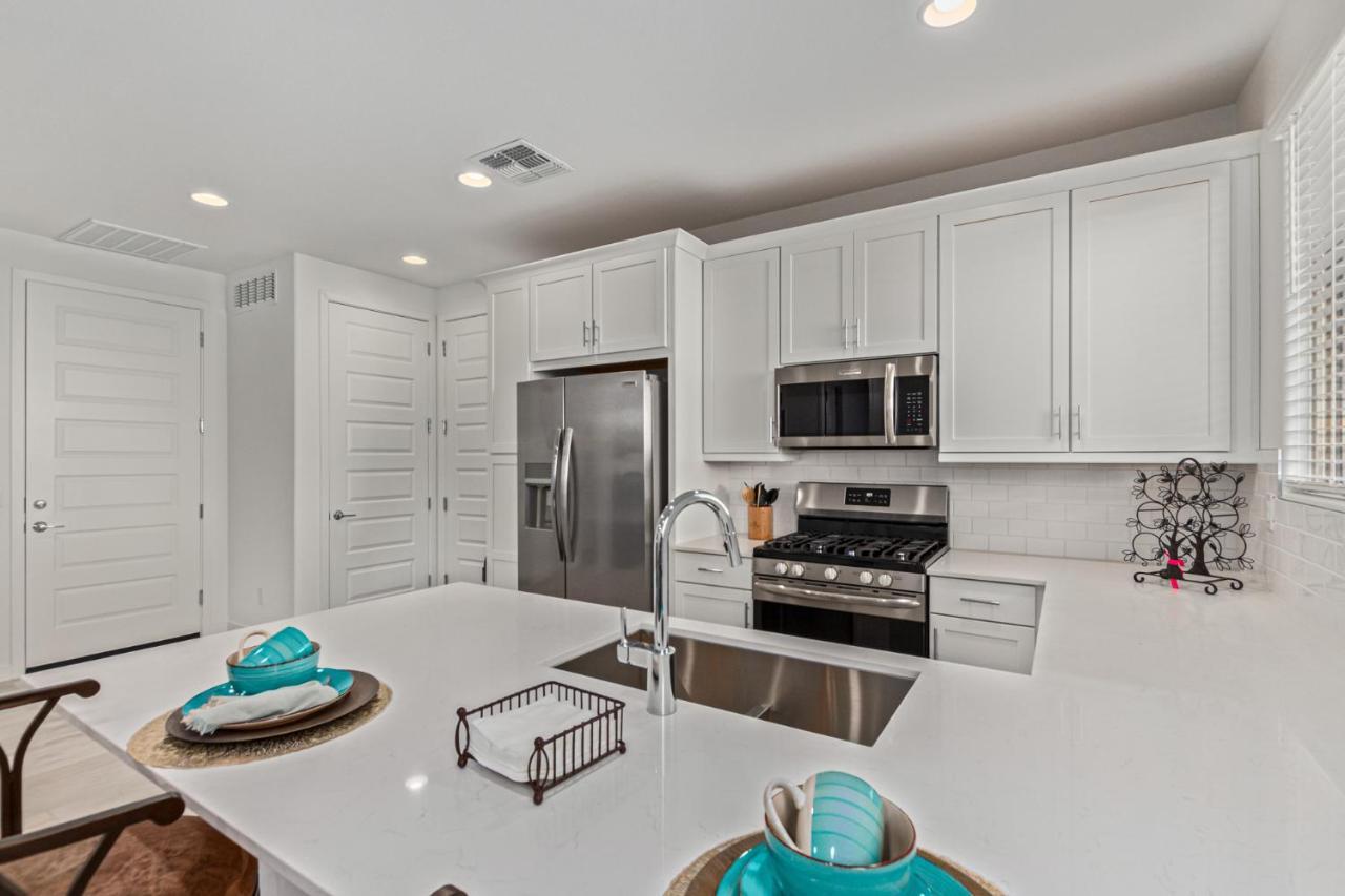 At Your Service - Modern Amenities, Urban Location, Sophisticated Style Phoenix Exterior foto